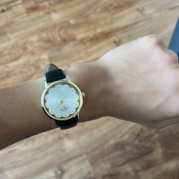 Kate Spade Watch - Picture 4 of 4
